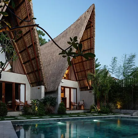 Desa Harmonis Bed and Breakfast